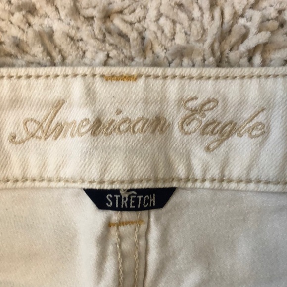 Distressed white denim shorts - Picture 4 of 6